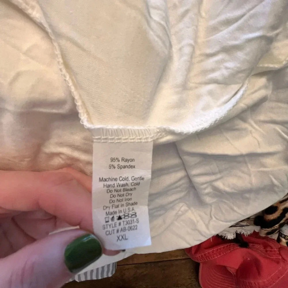 ~Zig Zag~ T-Shirt - 2X - Picture 5 of 5